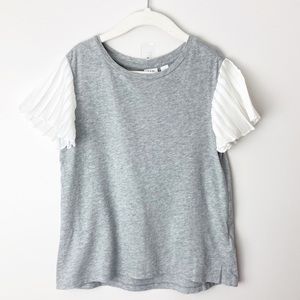 Gap - Small Girls Gray T-Shirt with White Flutter Sleeves
